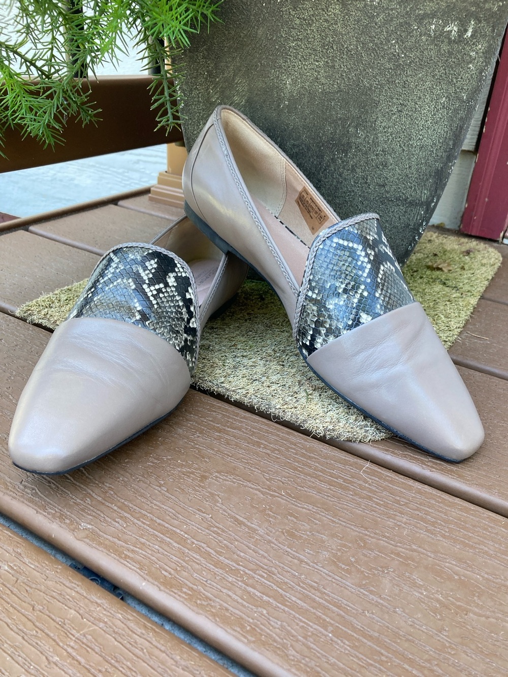 Rockport Total Motion Size 10 Laylani slip on taupe snake print leather shoes